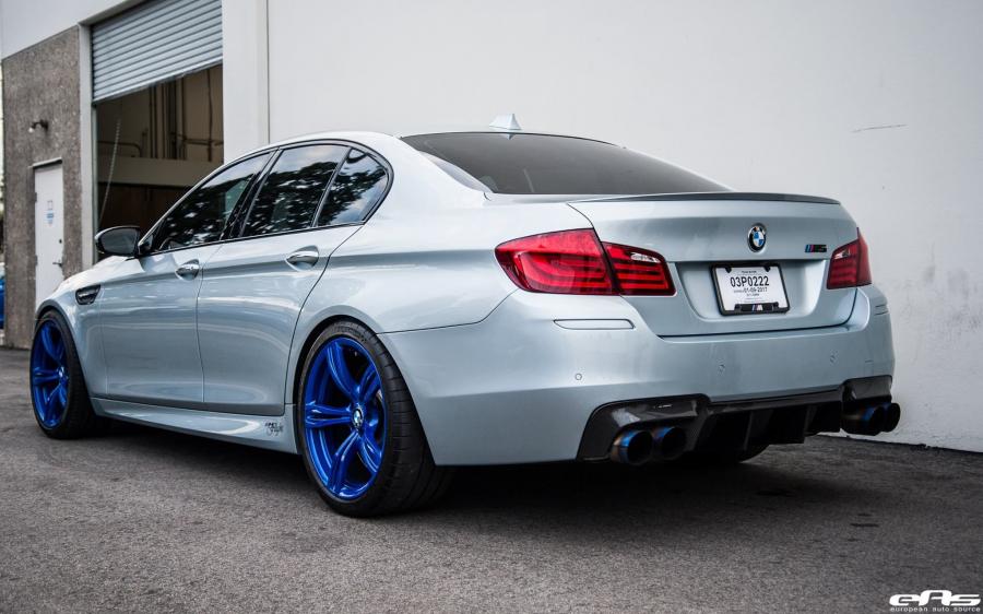  BMW M5 on Candy-Blue Wheels by EAS 2016 года  (фото 10 из 11)